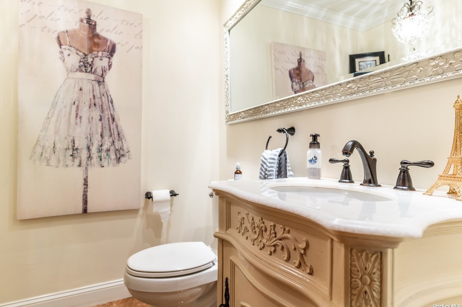 12 Oxbow Rd, Canaan Lake NY  11772-2230 exterior