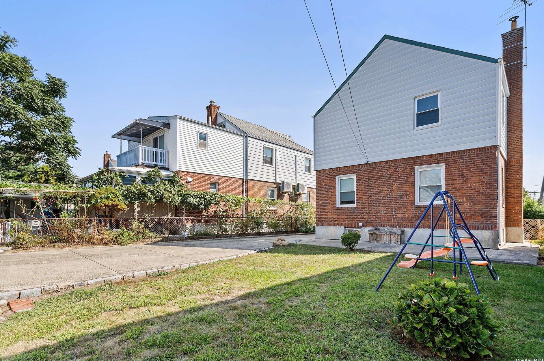 46-42 194th St, Flushing NY exterior