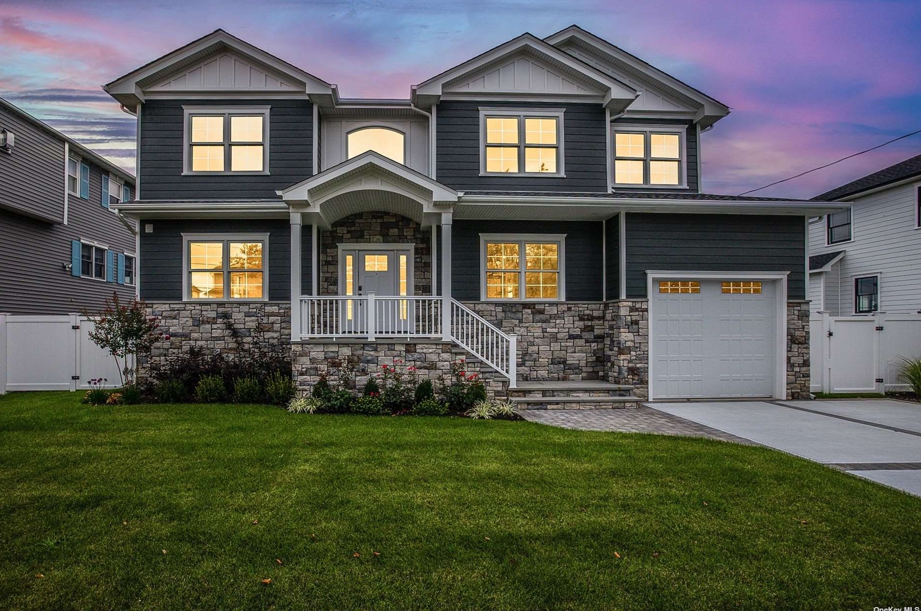 52 Beach Rd, East Massapequa NY  11758-6613 exterior