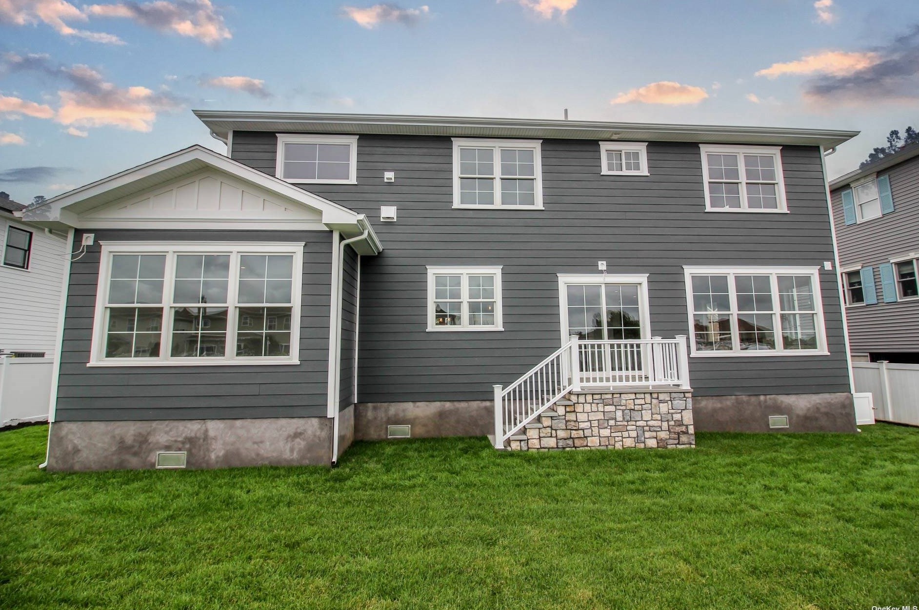 52 Beach Rd, East Massapequa NY  11758-6613 exterior