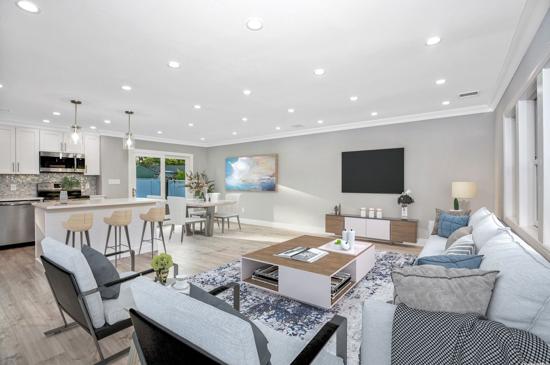 27 Larry Dr, Commack NY 11725-3327 exterior