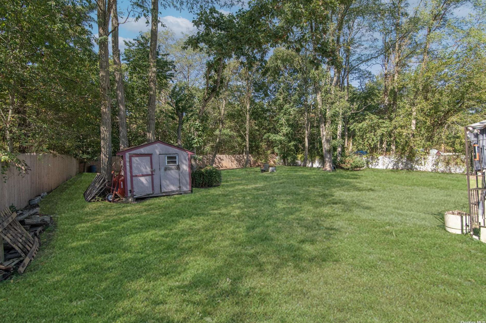 26 Vlg Dr, North Bellport NY  11713-1206 exterior