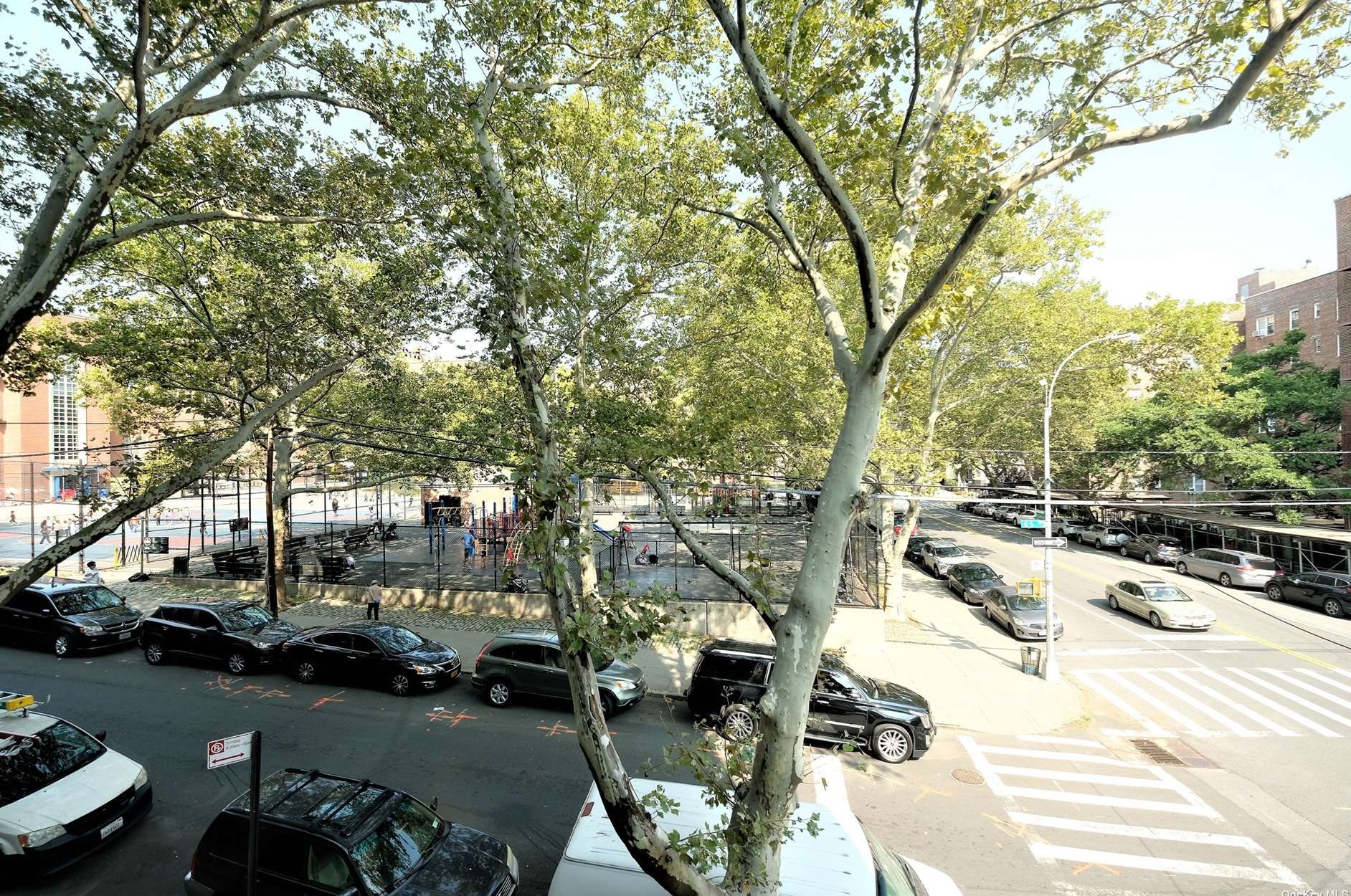 102-32 65th Ave, Flushing NY  11375-5040 exterior