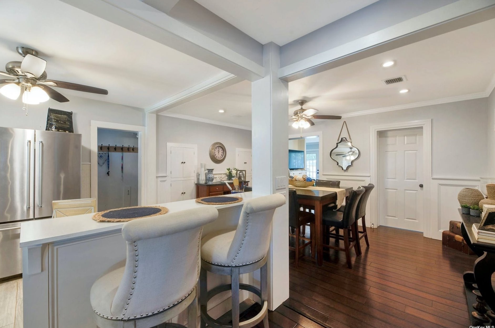 45 Ponquogue Ave, Hampton Bays NY  11946-1835 exterior
