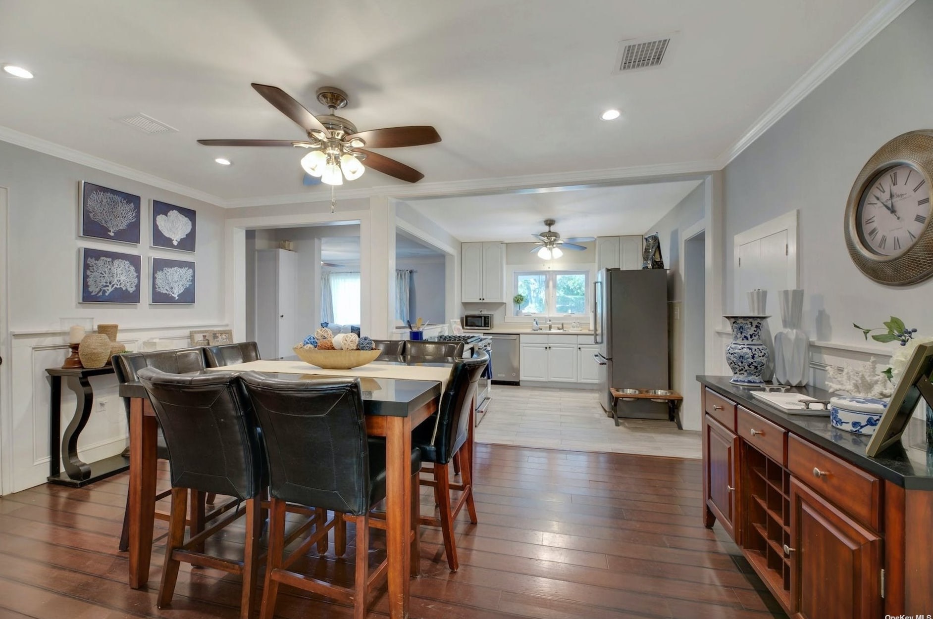 45 Ponquogue Ave, Hampton Bays NY  11946-1835 exterior