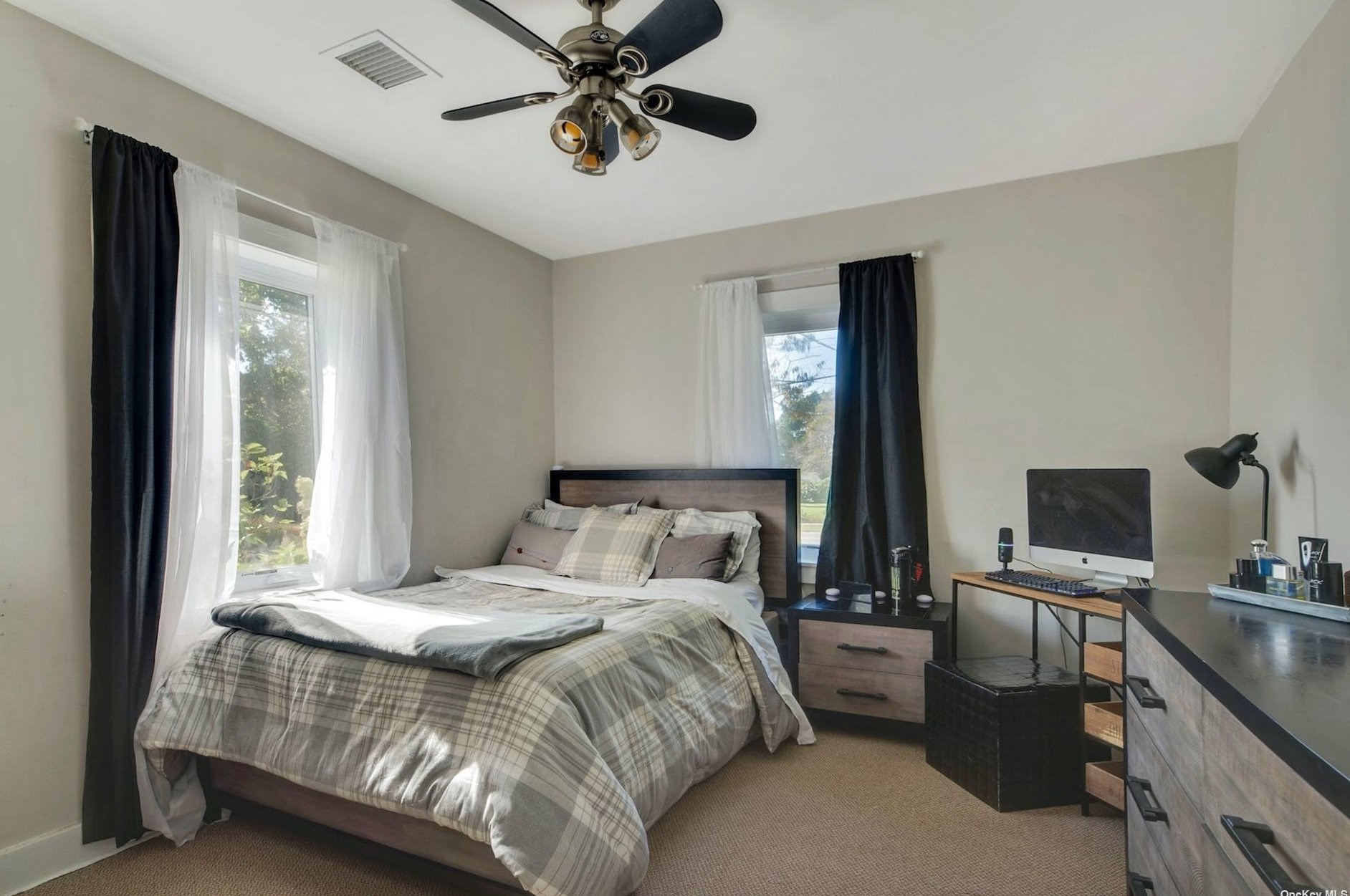 45 Ponquogue Ave, Hampton Bays NY  11946-1835 exterior