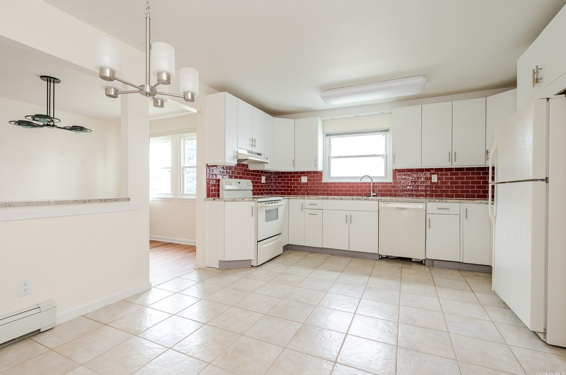 19 Tulane Rd, Glen Cove NY  11542-2002 exterior