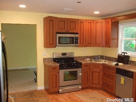 65 Pleasure Ave, Hauppauge NY  11779-4253 exterior