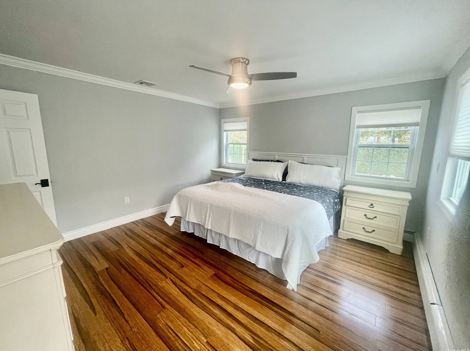 7 Custom Ln, Prt Jefferson Station NY  11776-2709 exterior