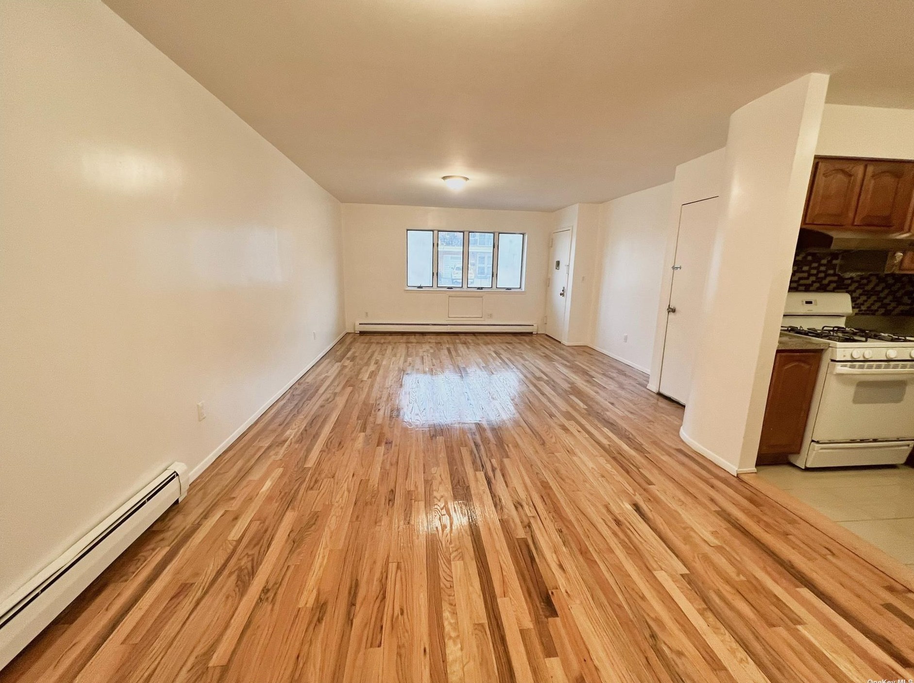 85-07 60th Ave, Flushing NY  11379-3411 exterior