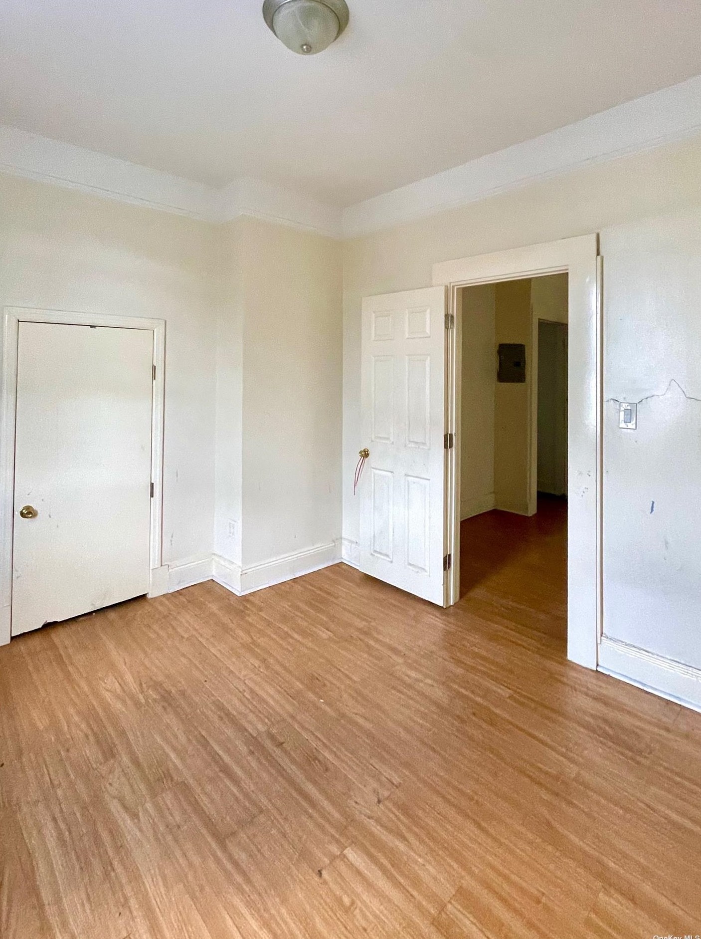 32-48 108th St, Flushing NY  11369-2524 exterior