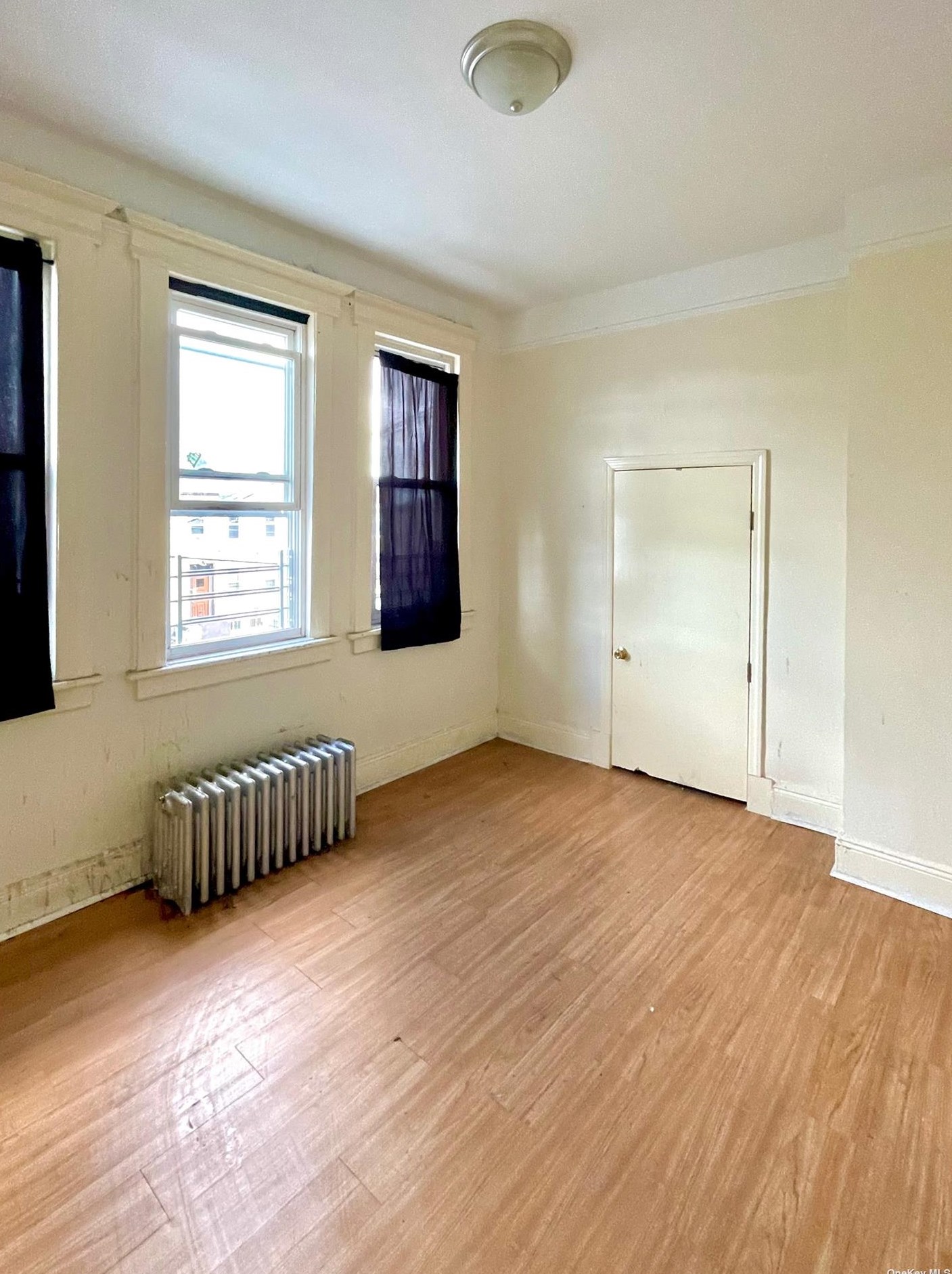 32-48 108th St, Flushing NY  11369-2524 exterior