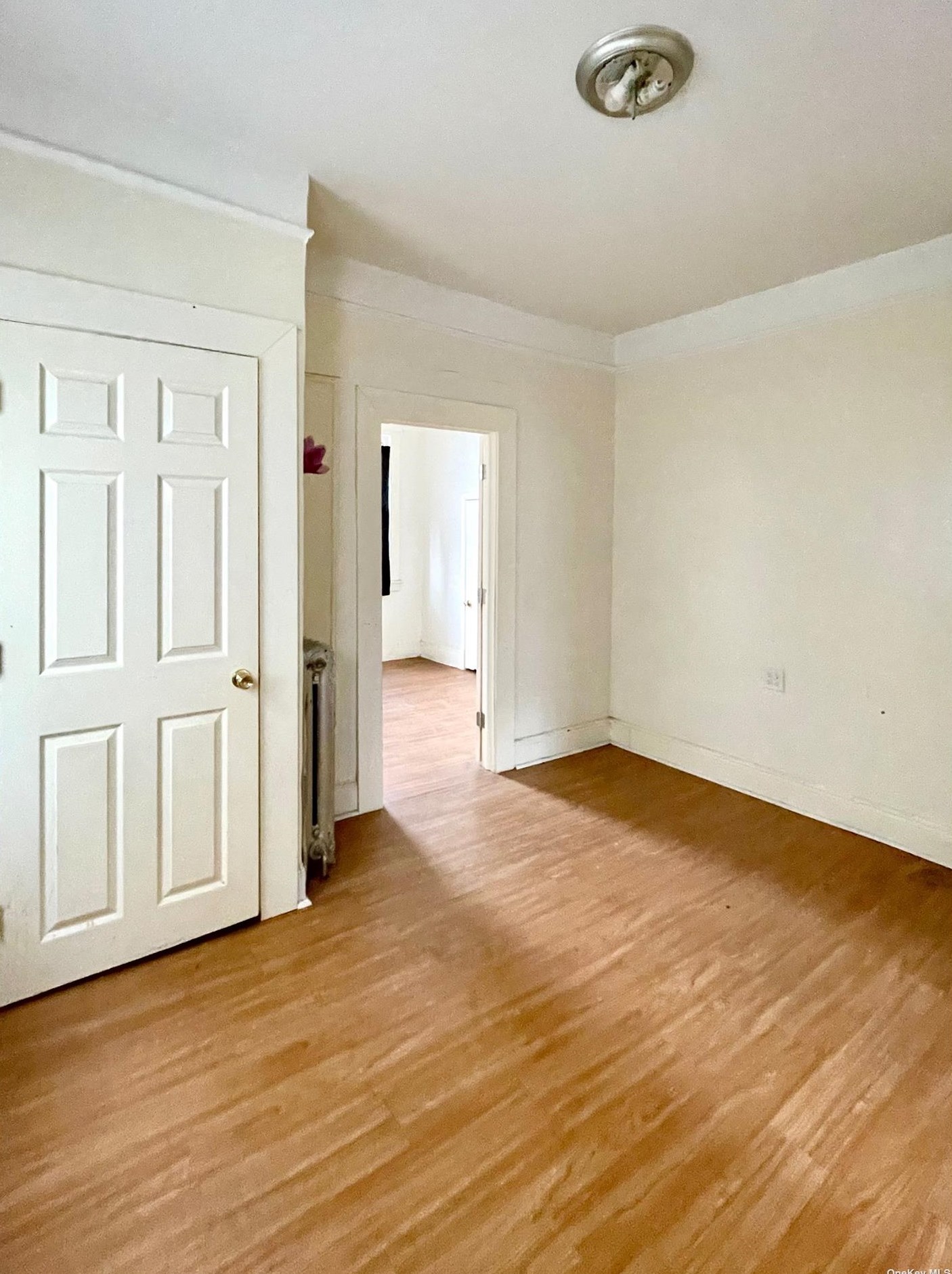 32-48 108th St, Flushing NY  11369-2524 exterior