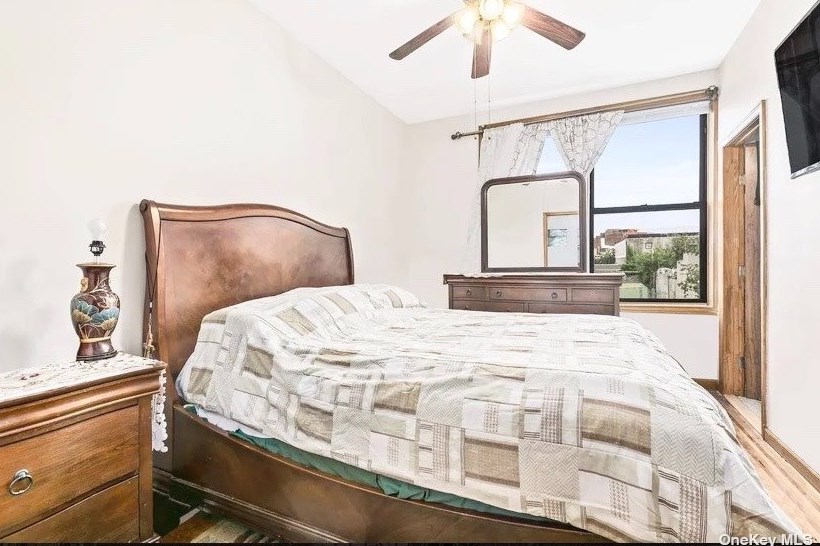 155 Lott St, Brooklyn NY 11226-4092 exterior