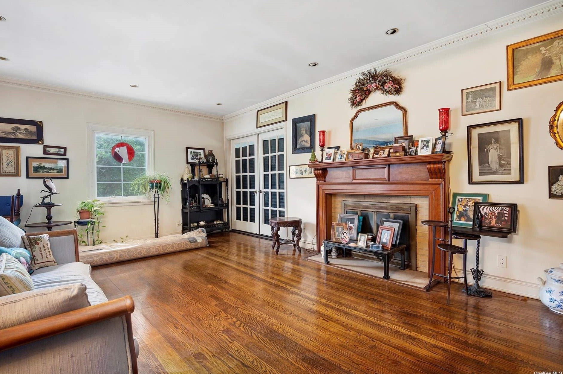 266 Beech St, East Atlantic Beach NY  11561-4225 exterior