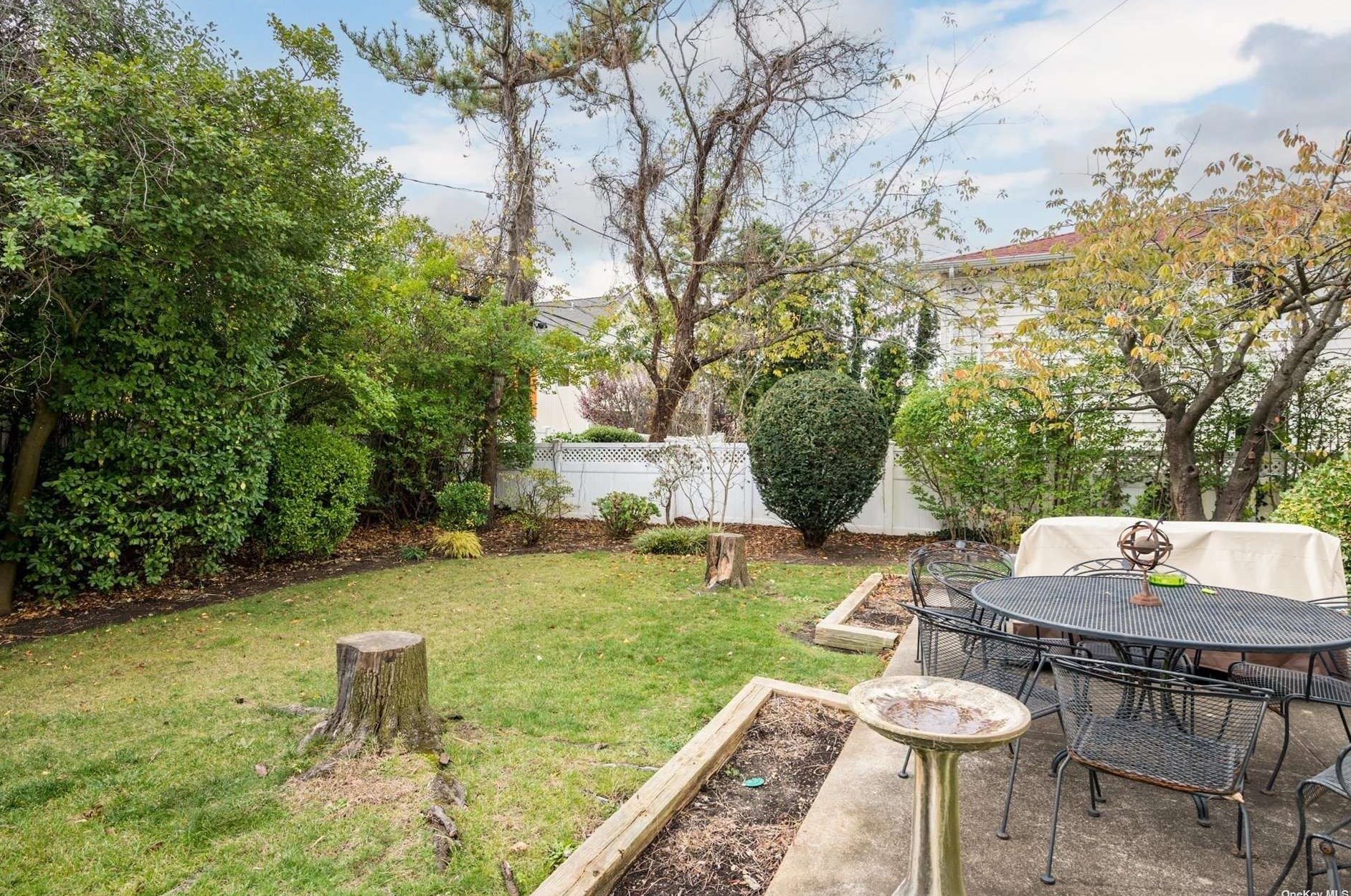 266 Beech St, East Atlantic Beach NY  11561-4225 exterior