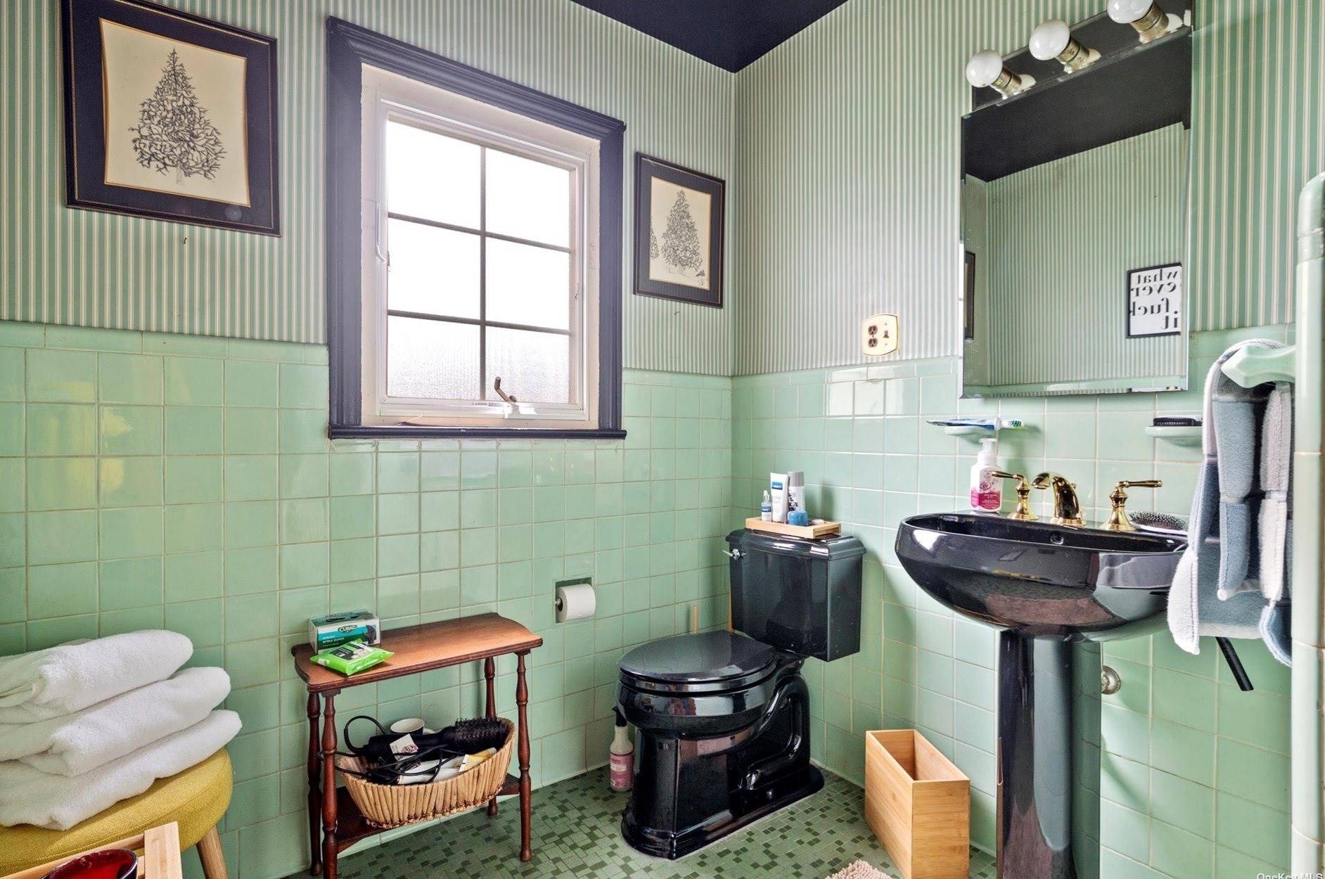 266 Beech St, East Atlantic Beach NY  11561-4225 exterior