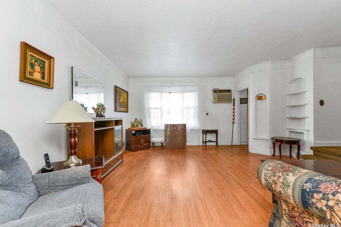 51-50 70th St, Flushing NY exterior