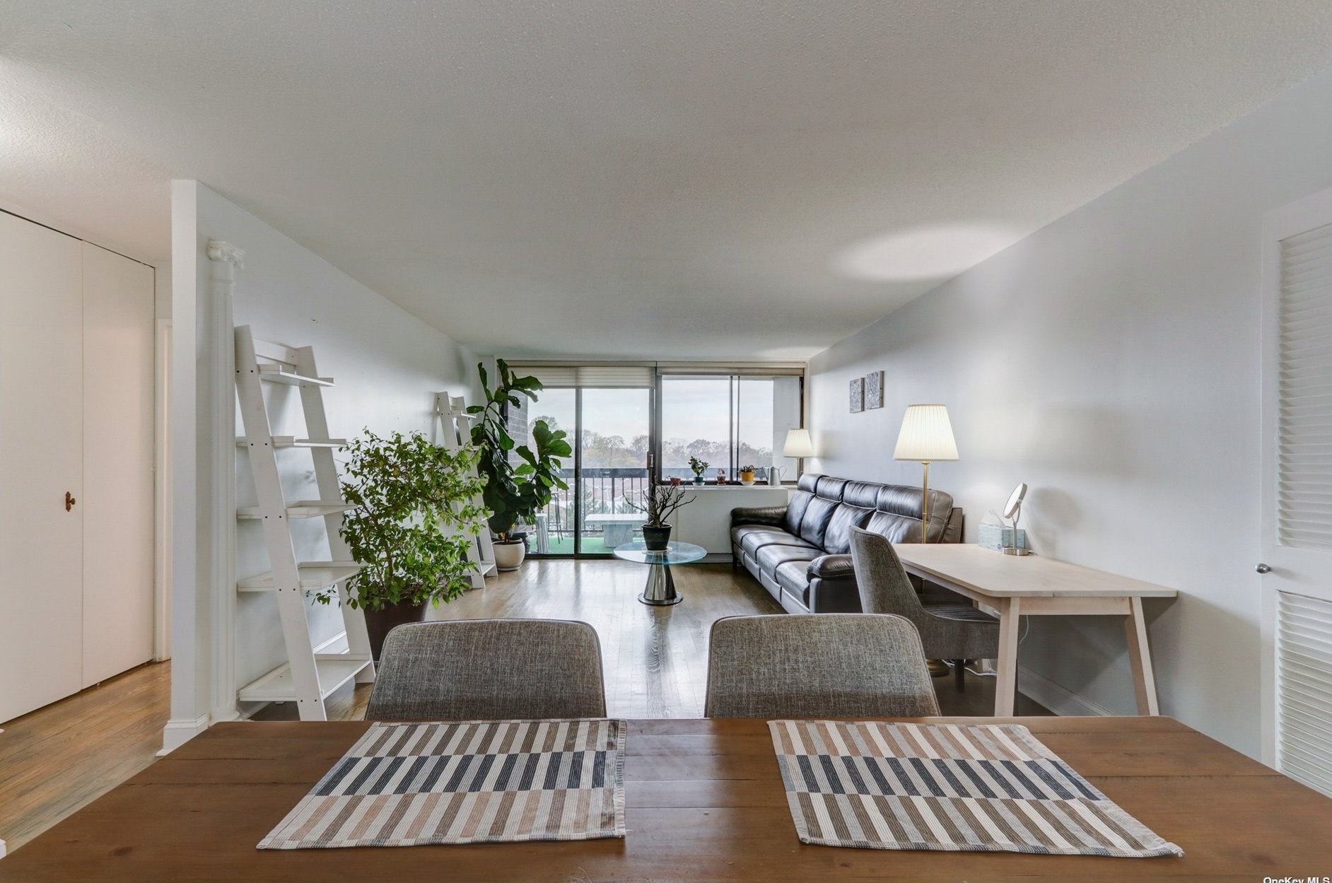 1 Bay Club Dr, Flushing NY 11360-2955 exterior