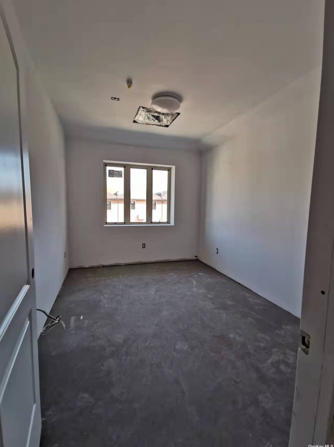 3953 57th St, Flushing NY 11377-3350 exterior