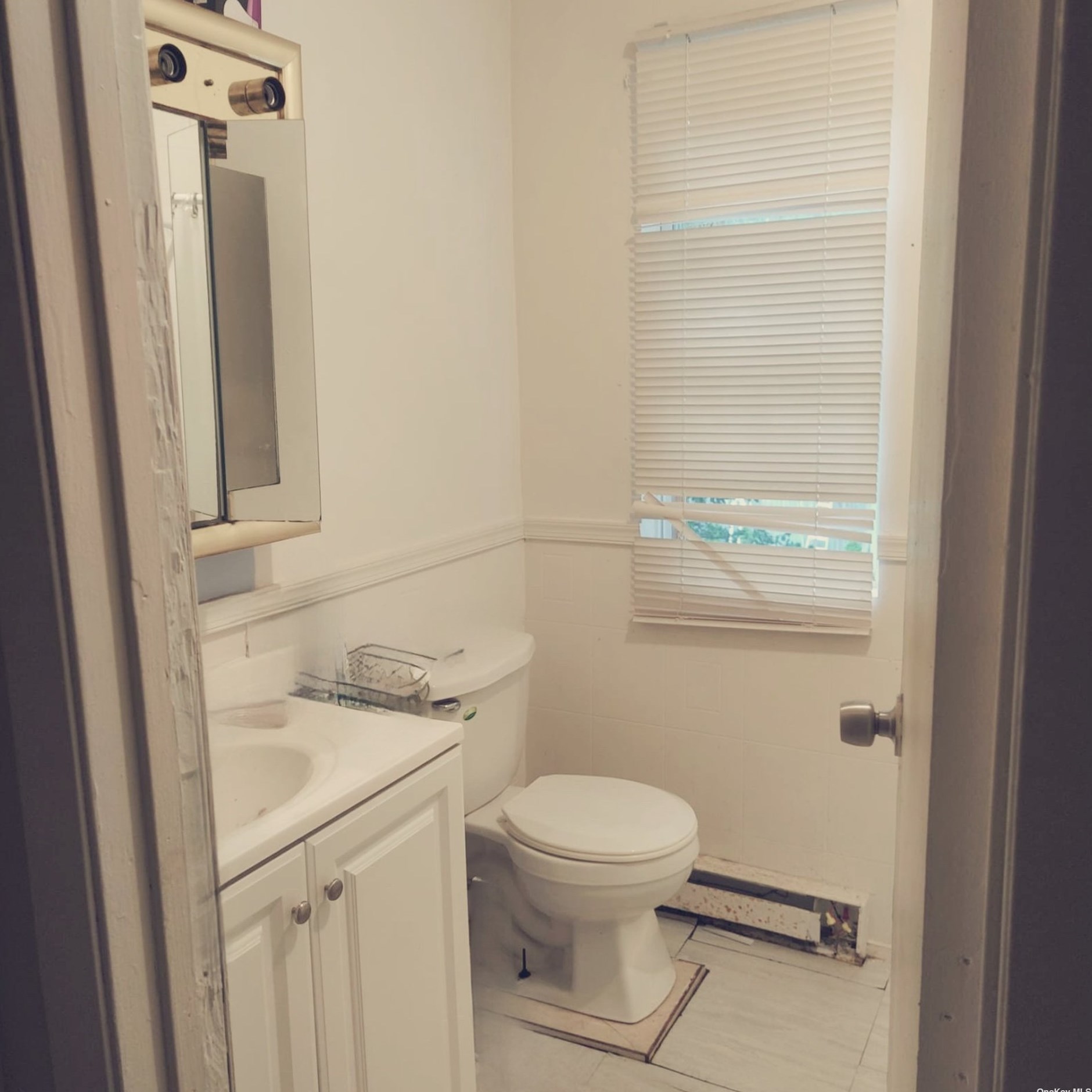 106 Gray Ave, Gordon Heights NY  11763-1064 exterior