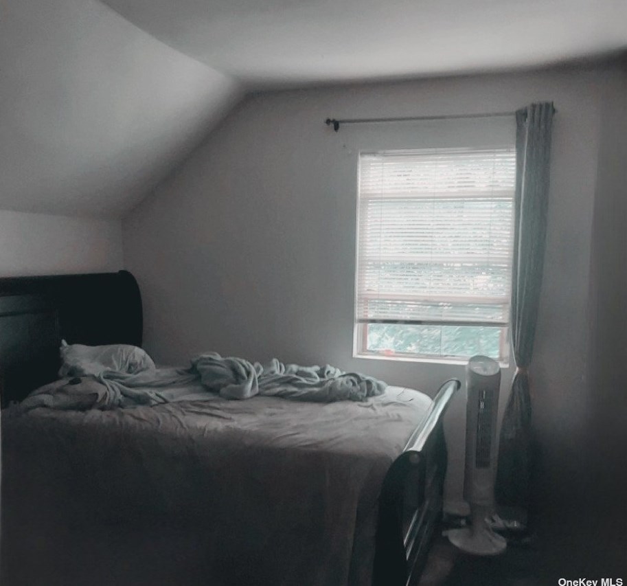 106 Gray Ave, Gordon Heights NY  11763-1064 exterior