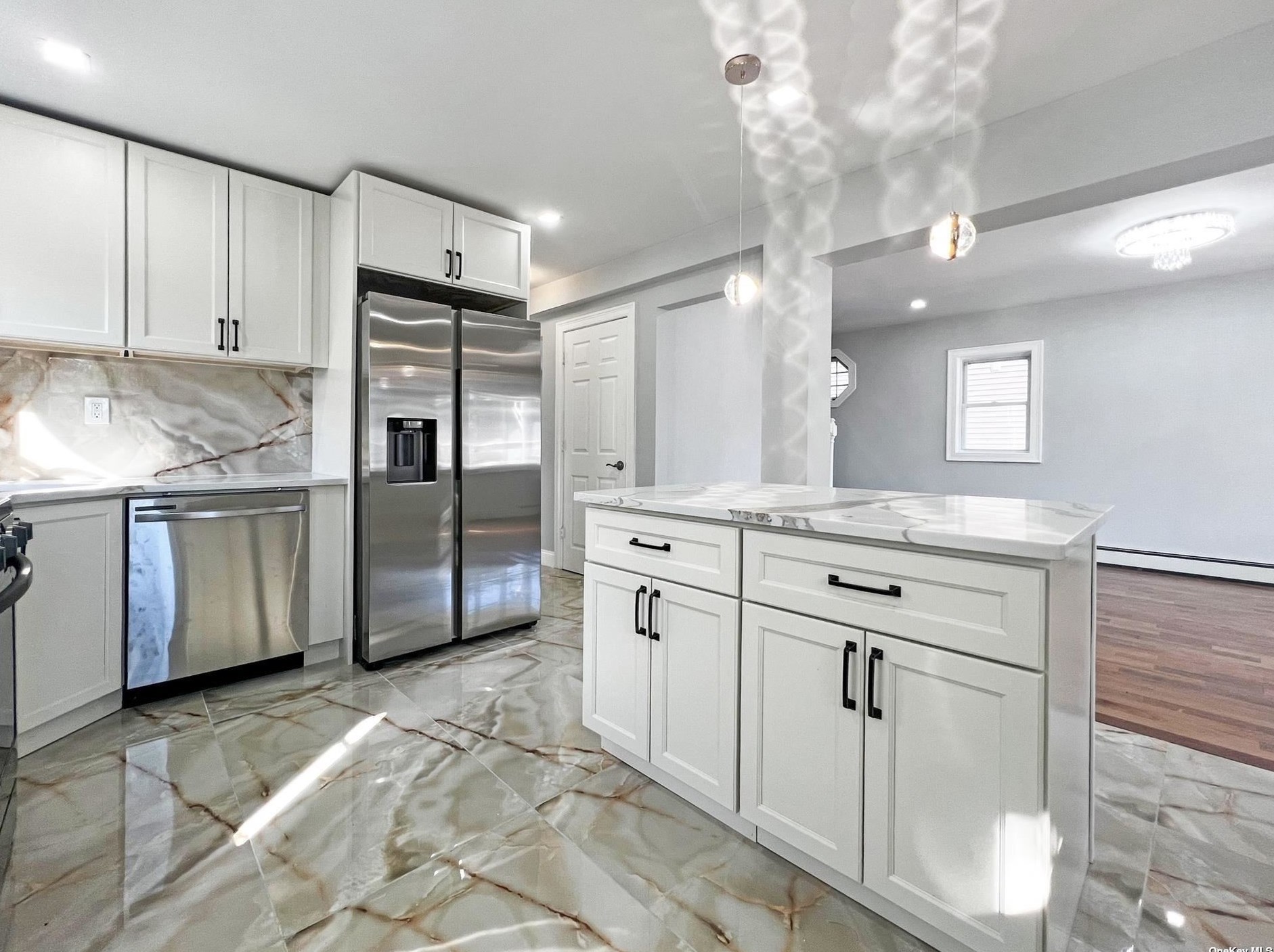 2195 Cameron Ave, North Merrick NY 11566-2106 exterior