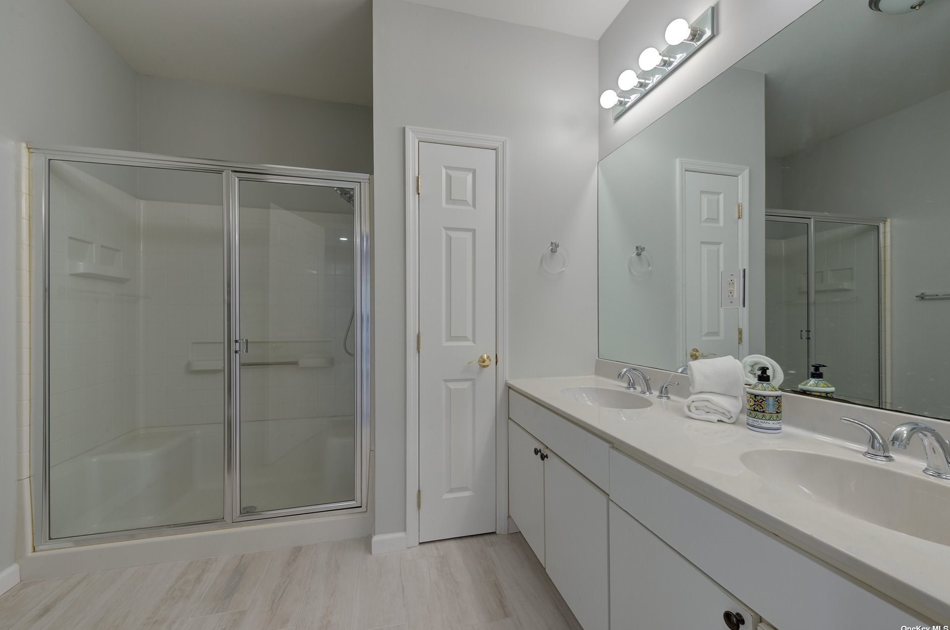 47 Miro Pl, Port Washington NY  11050-2444 exterior