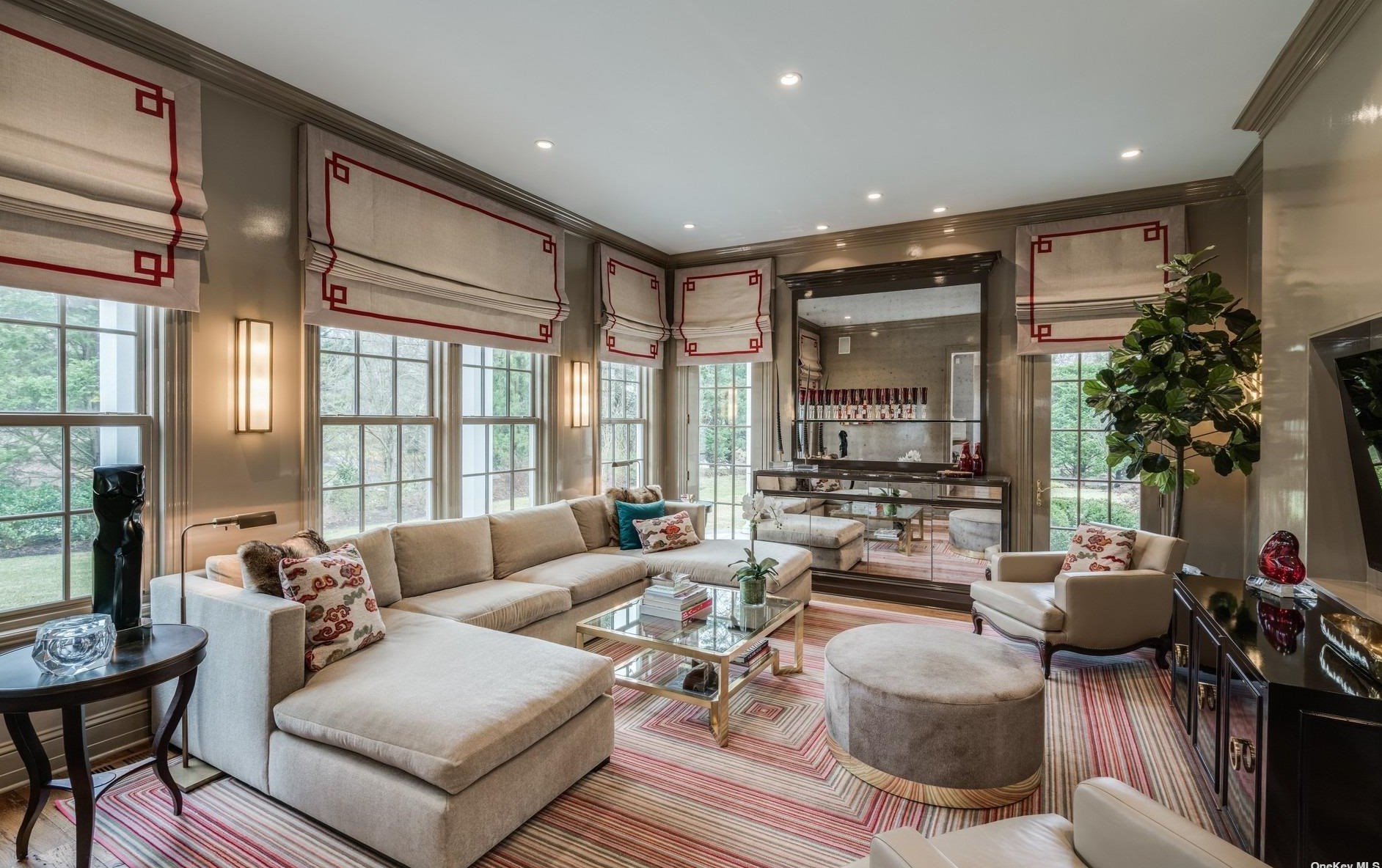 29 The Maples, East Hills NY  11576-1921 exterior