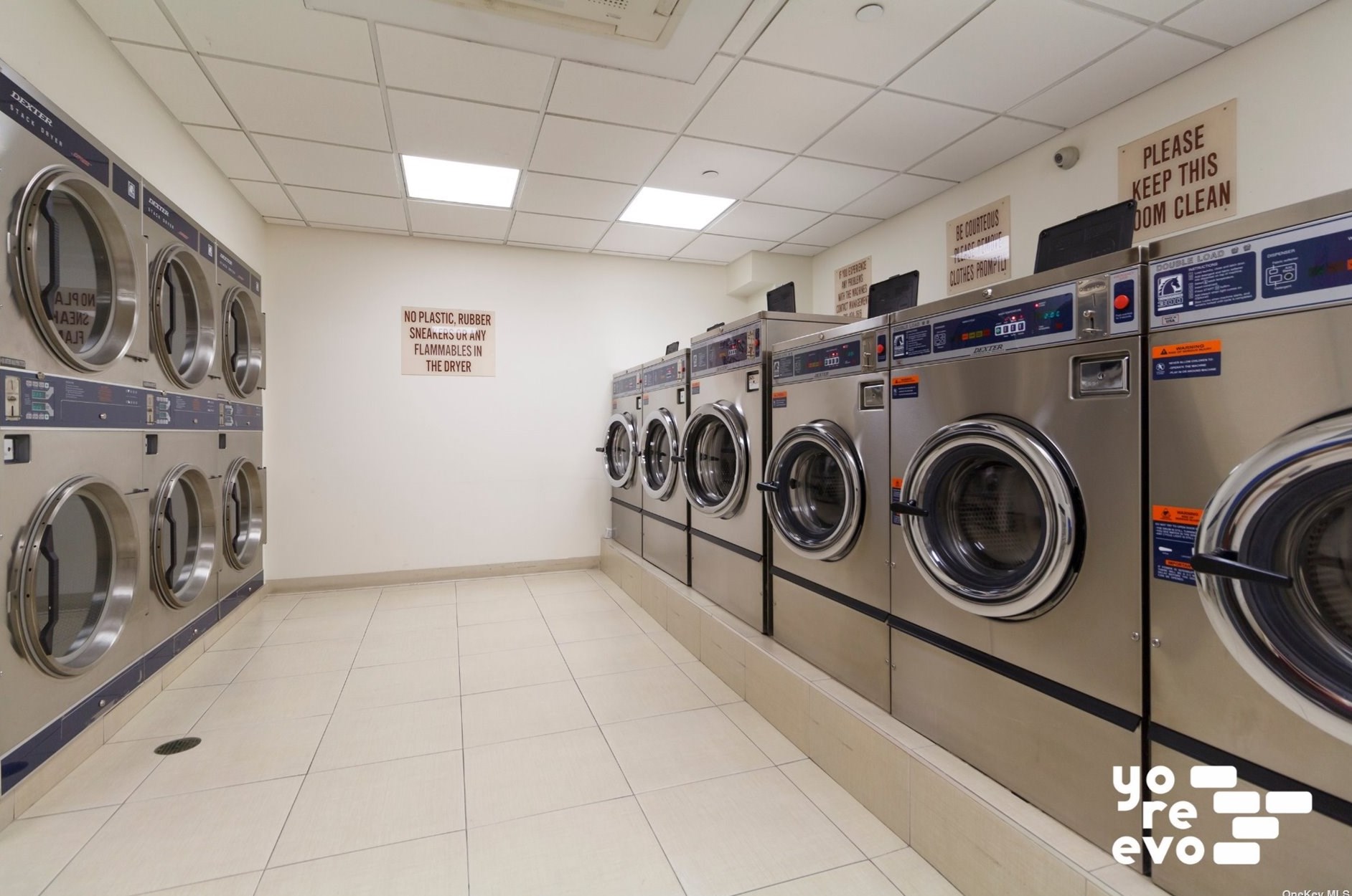 40-40 75th St, Flushing NY  11373-1108 exterior