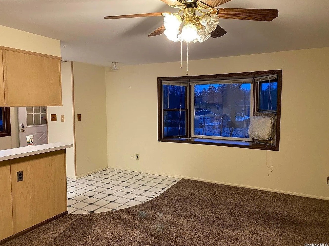 29 Woodhull Rd, Hunt NY  11743-3726 exterior