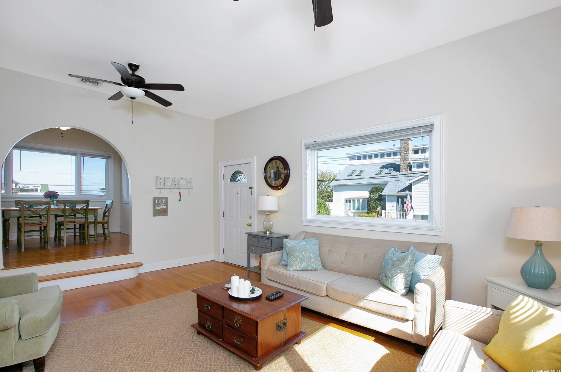 12 Bath St, East Atlantic Beach NY  11561-5007 exterior