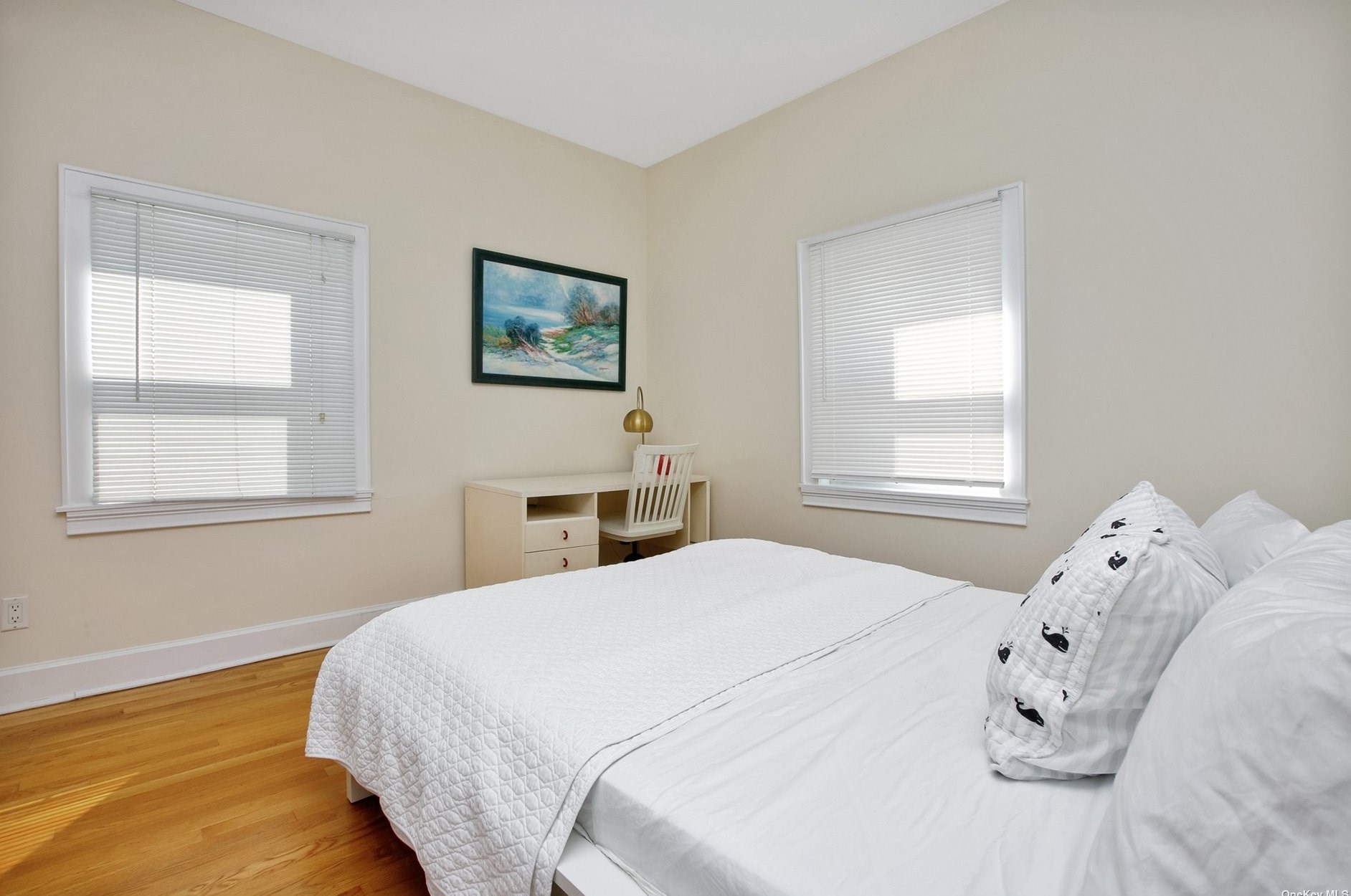 12 Bath St, East Atlantic Beach NY  11561-5007 exterior