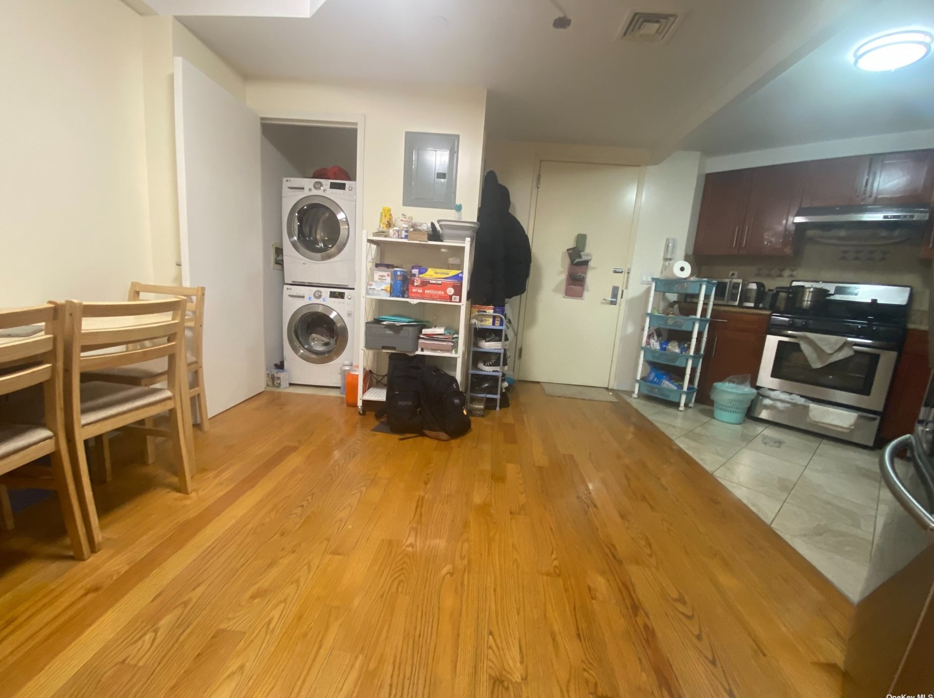 140-75 Ash Ave, Flushing NY  11355-2732 exterior