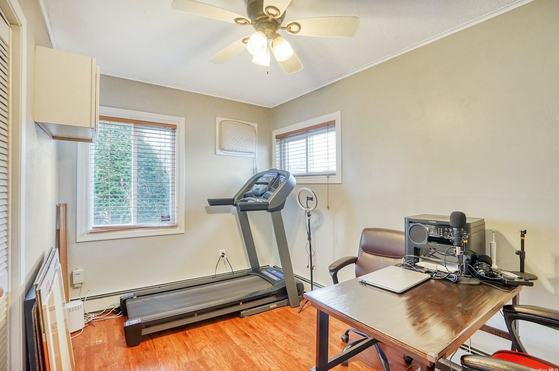 50 Chestnut Ln, Plainedge NY  11756-4016 exterior