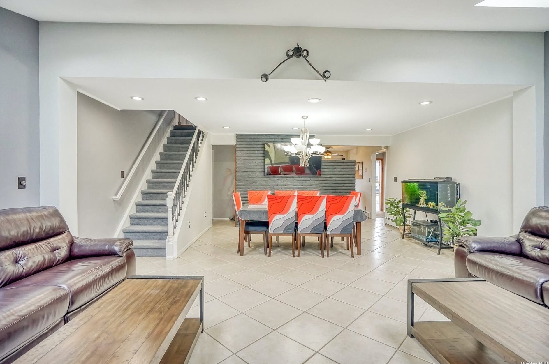 50 Chestnut Ln, Plainedge NY  11756-4016 exterior