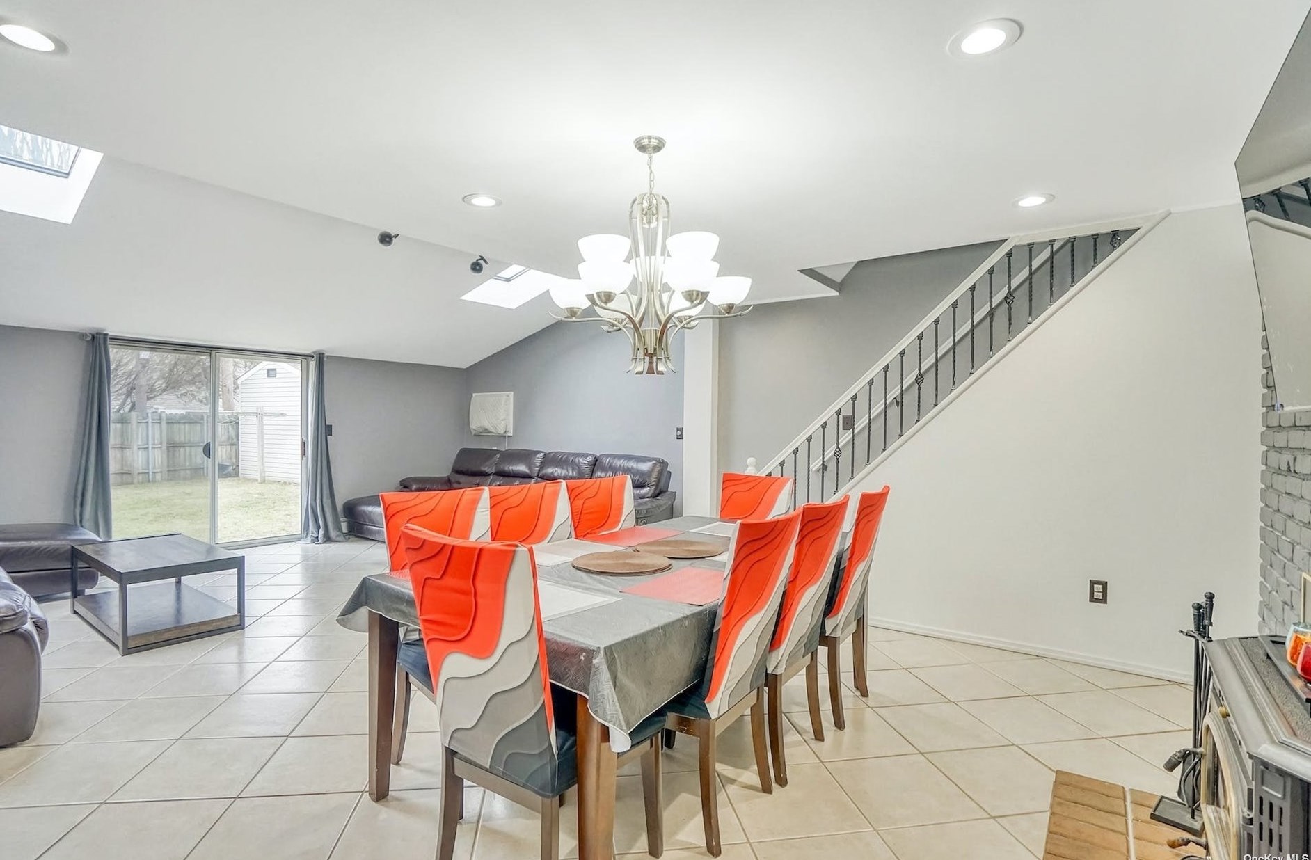 50 Chestnut Ln, Plainedge NY  11756-4016 exterior