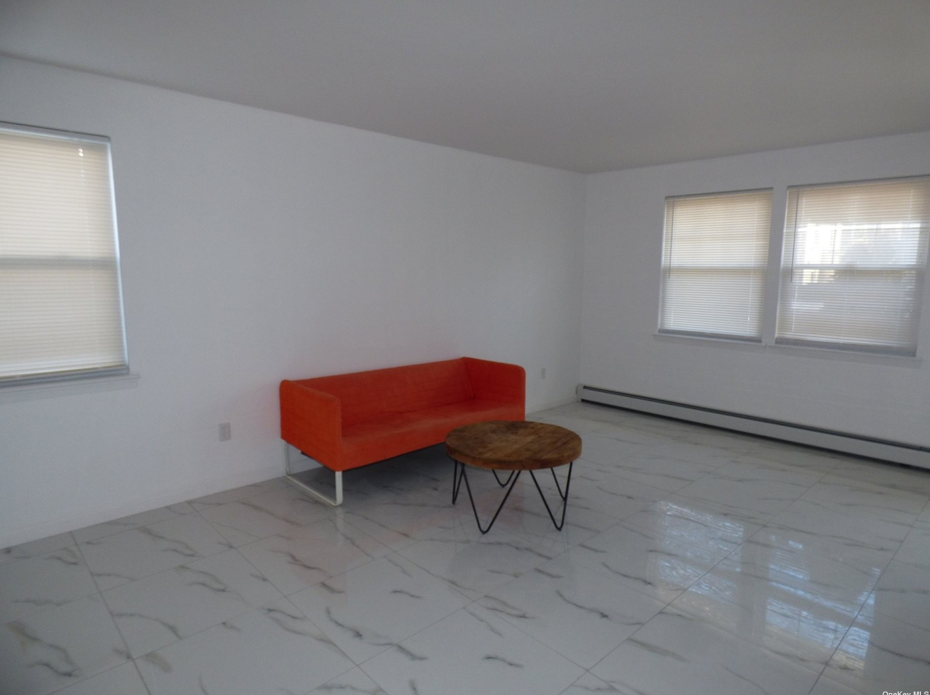 12 Dock Dr, Freeport NY  11520-5222 exterior