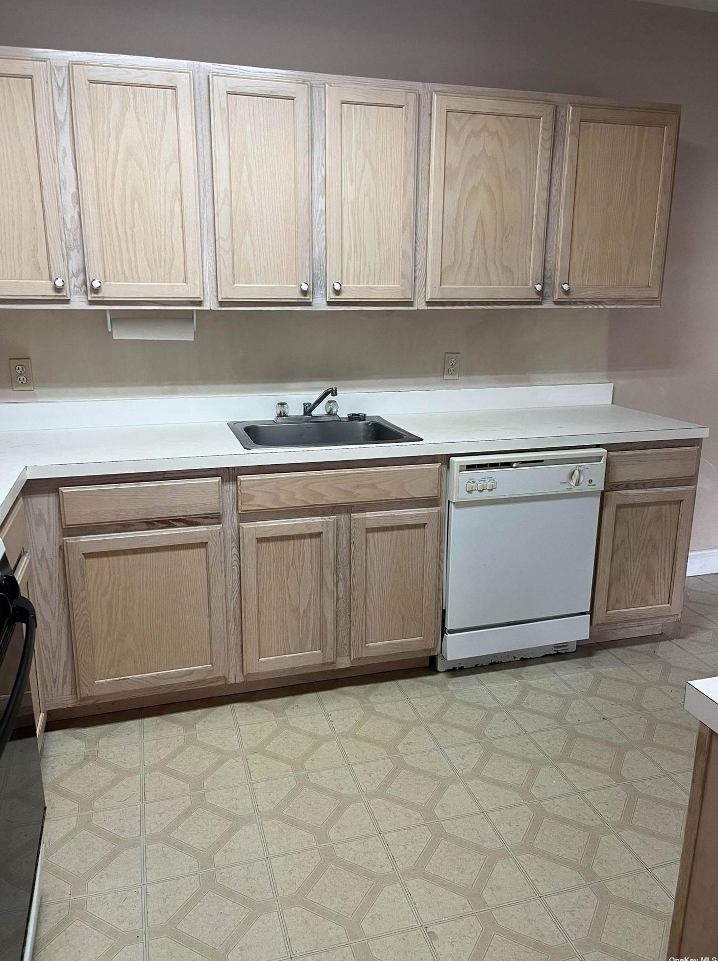 604 Birchwood Park Dr, Middle Island NY  11953-2626 exterior