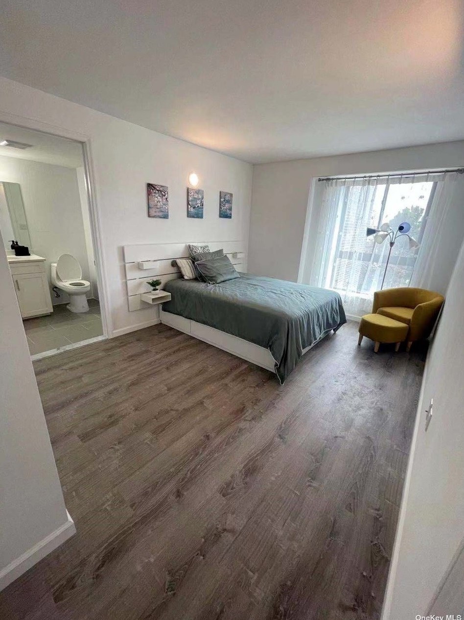 214- 15th Ave, Flushing NY  11360-1424 exterior