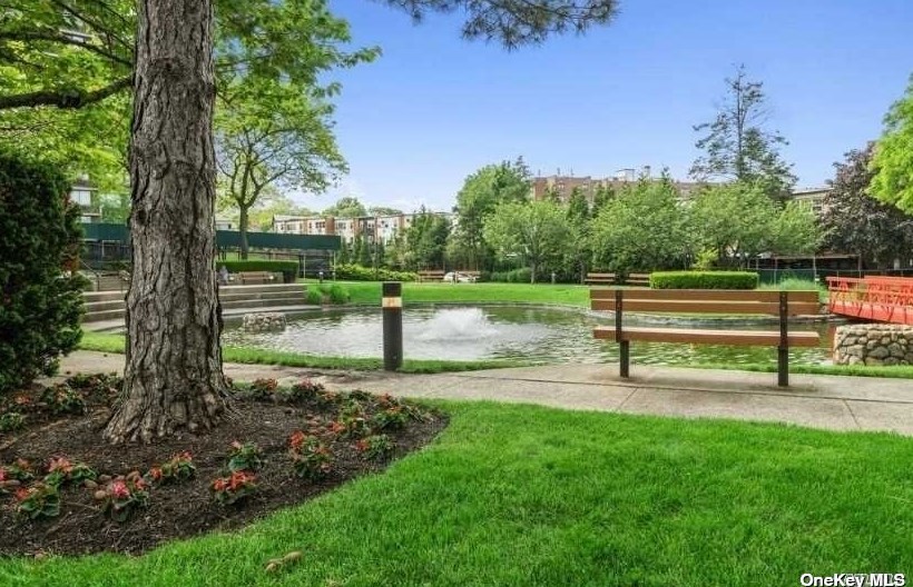 2 Bay Club Dr, Flushing NY  11360-2957 exterior