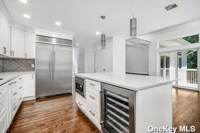 5 Evans Ln, Strongs Neck NY  exterior