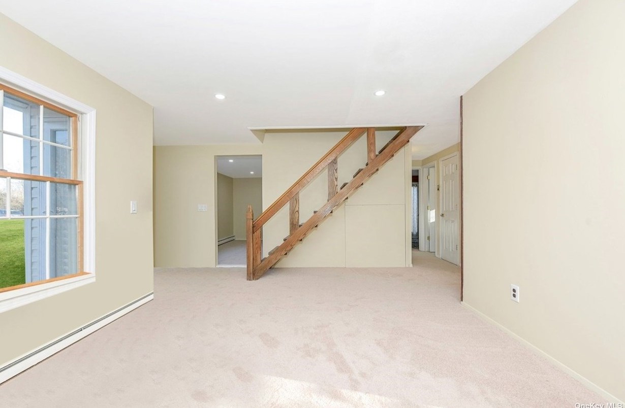 23 Torrey Pine Ln, Gordon Heights NY  11763-4212 exterior