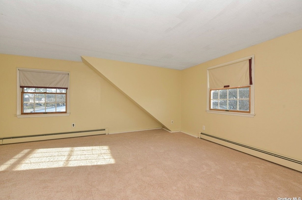 23 Torrey Pine Ln, Gordon Heights NY  11763-4212 exterior