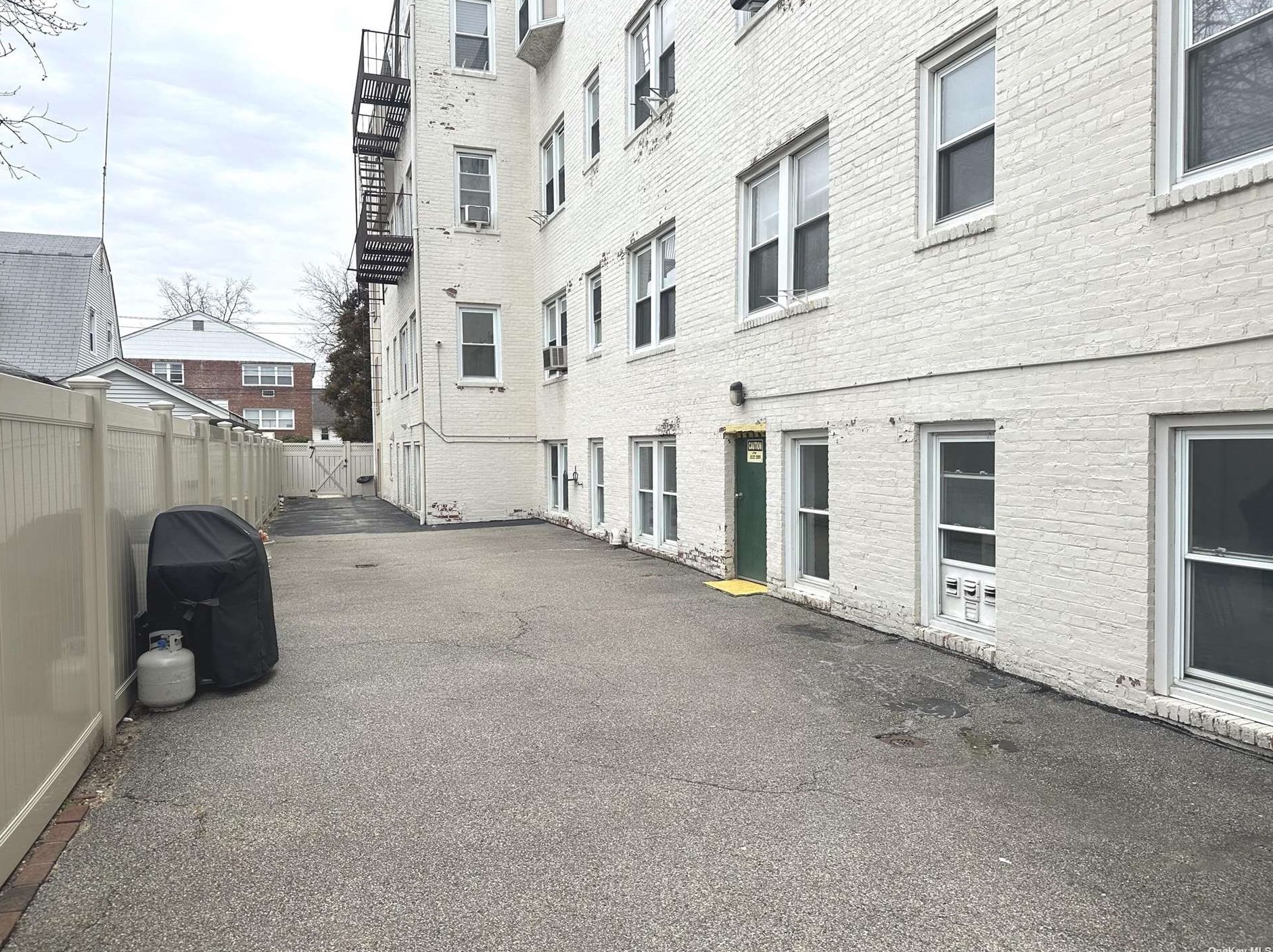714 School St, North Baldwin NY  11510-3228 exterior