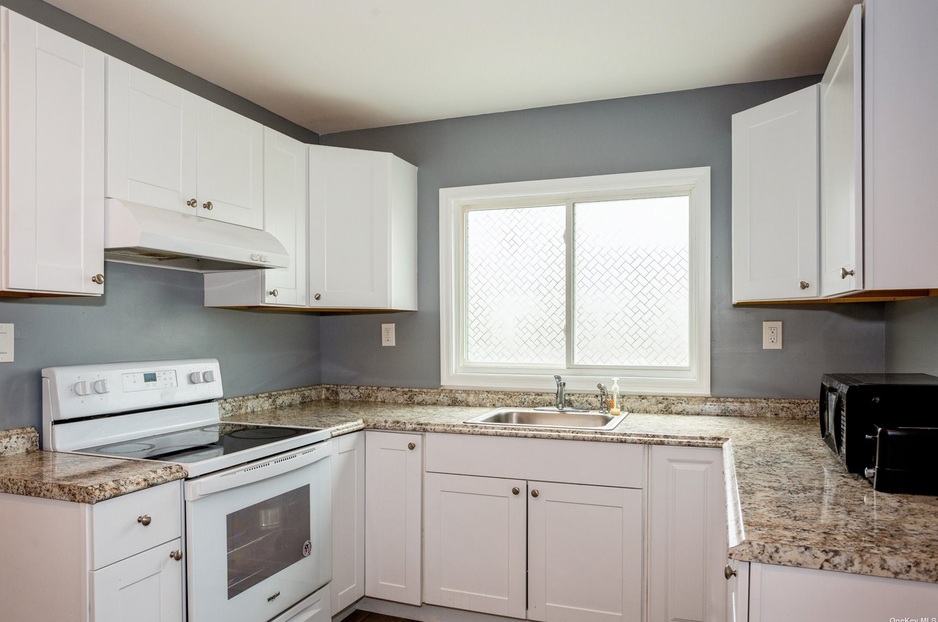 141 Chapel Ave, Canaan Lake NY  11772-5789 exterior