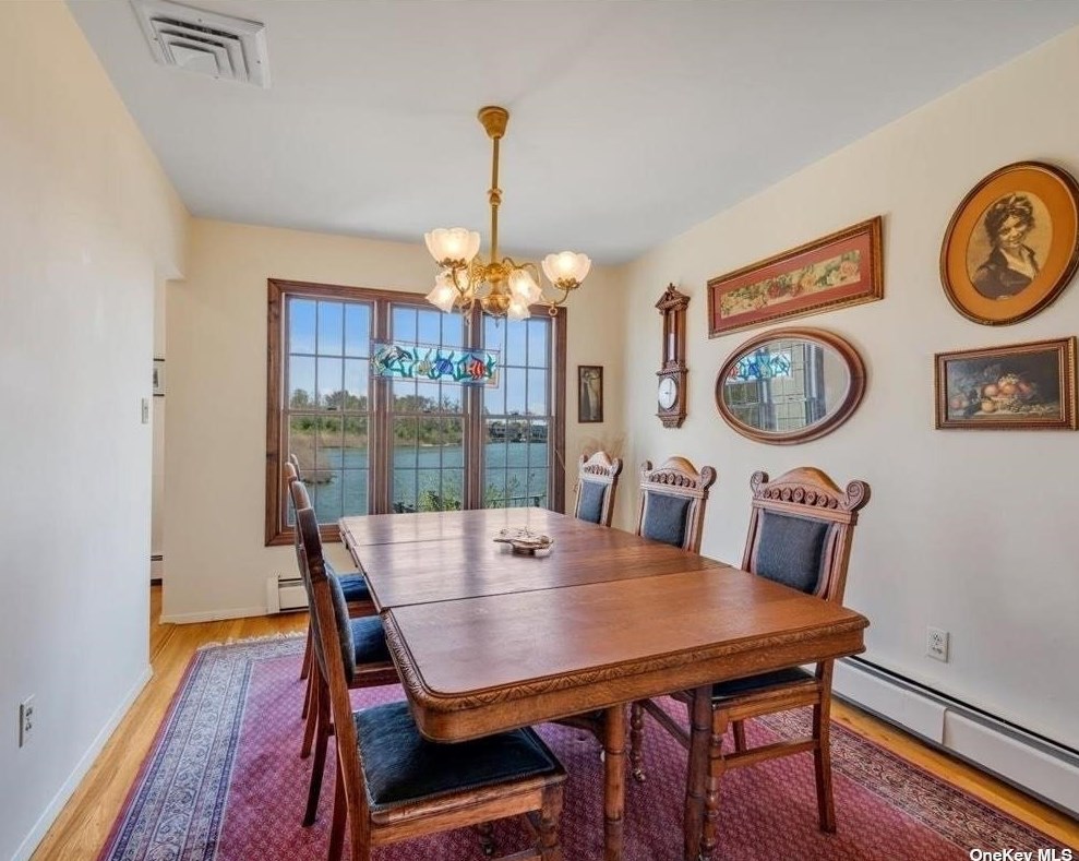 3017 Wynsum Ave, North Merrick NY  11566-5414 exterior