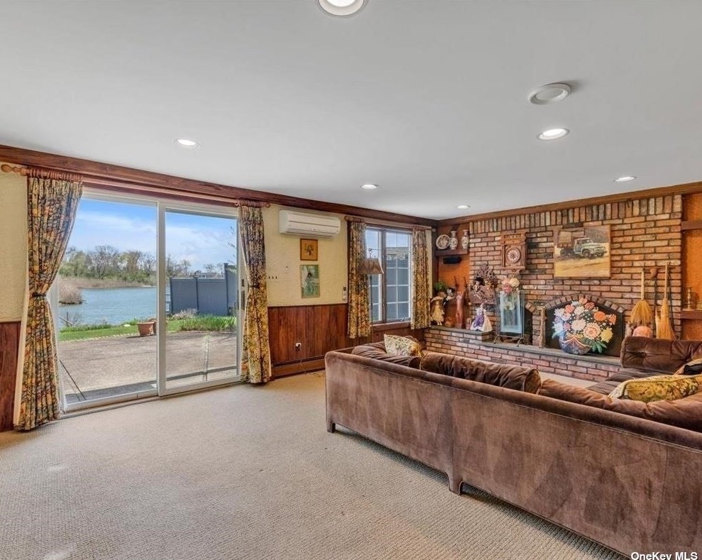 3017 Wynsum Ave, North Merrick NY  11566-5414 exterior