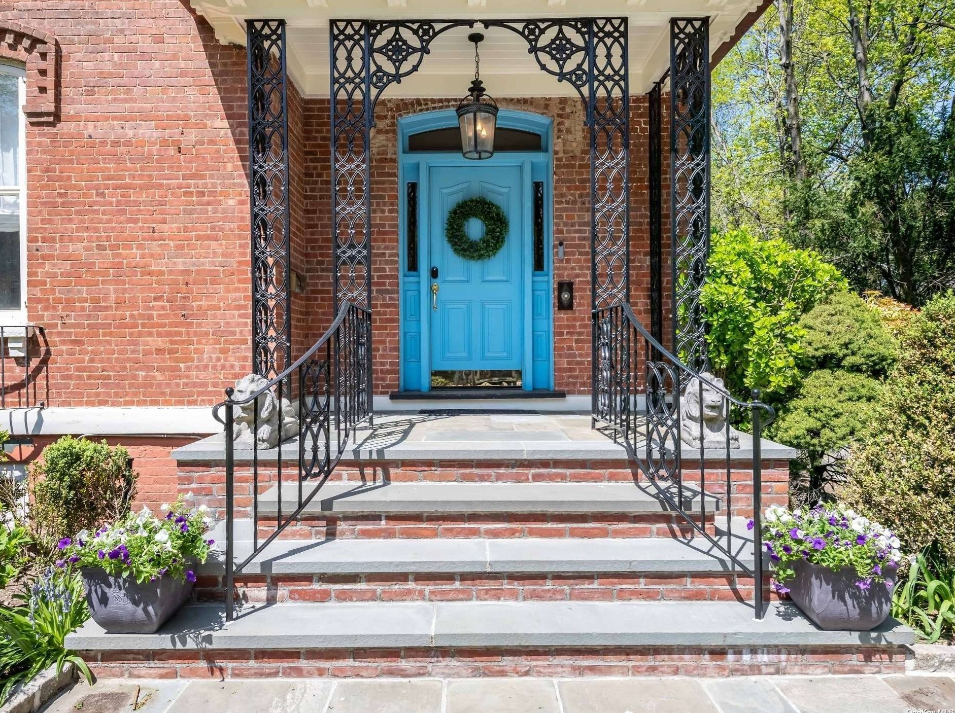 95 9th St, Garden City NY  11530-2815 exterior