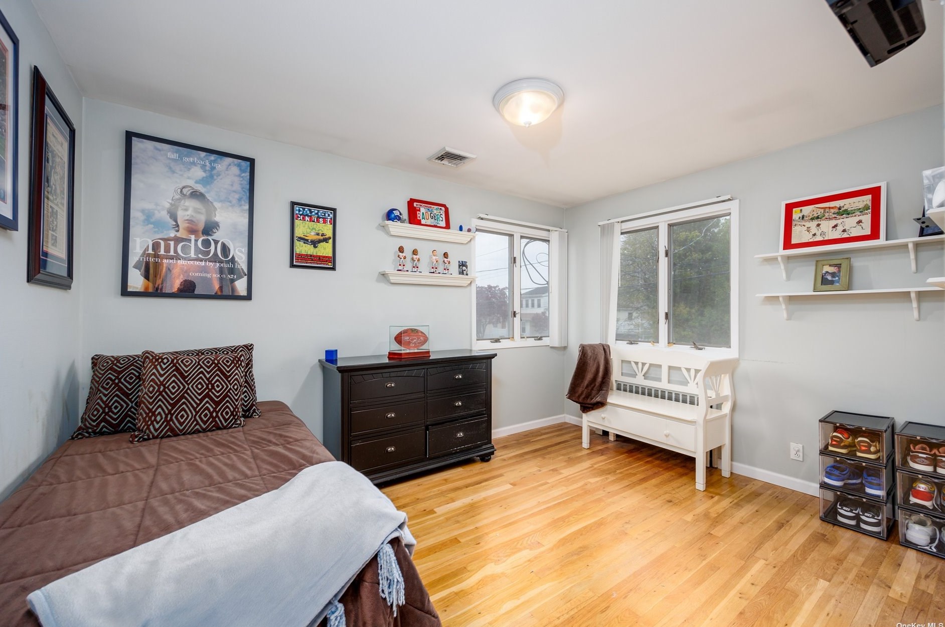 286 Arch St, Rockville Centre NY  11572-4302 exterior